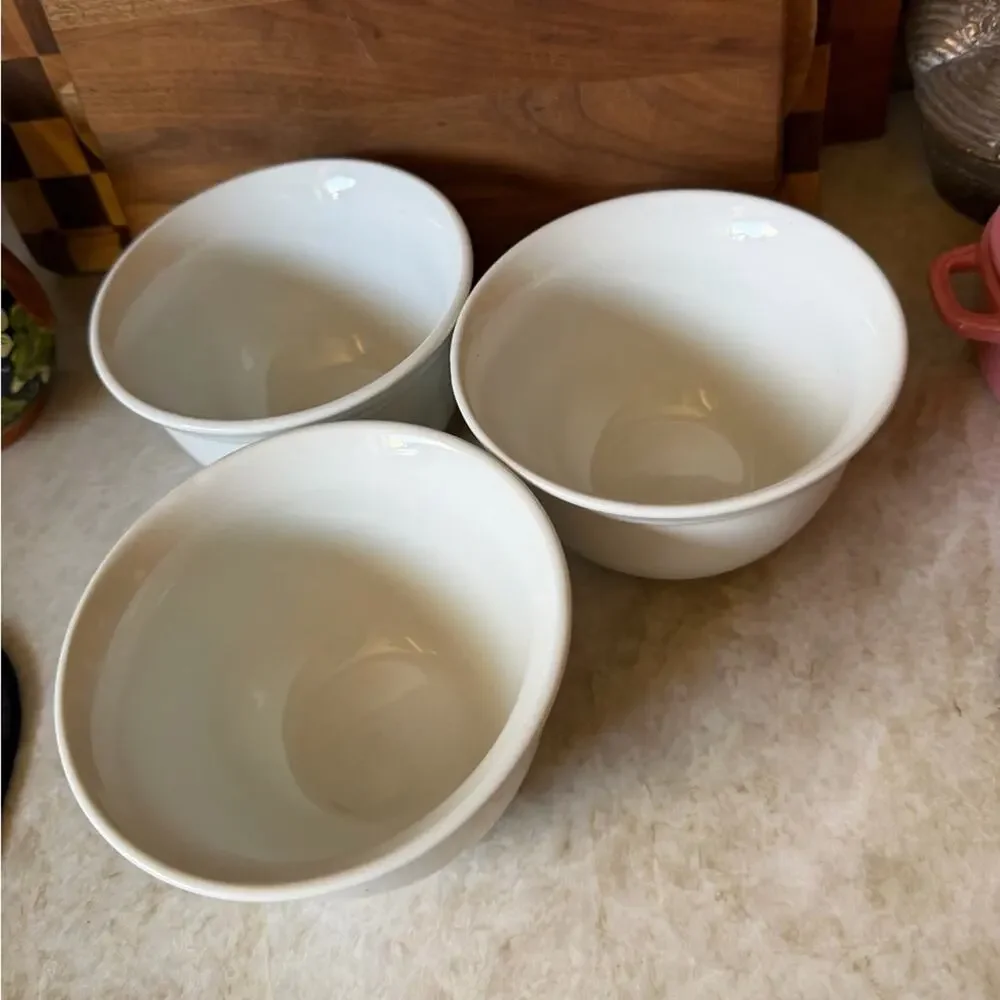 Pottery Barn Dujour white coupe bowls x6